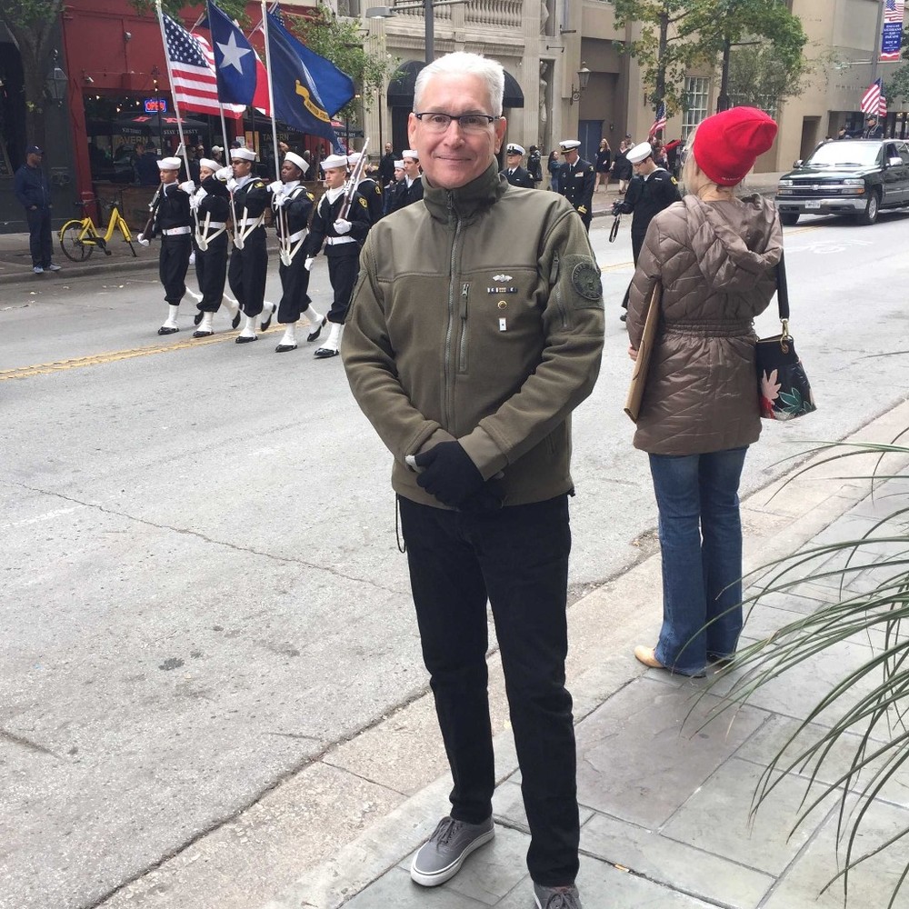 Meet your Posher, Gregory